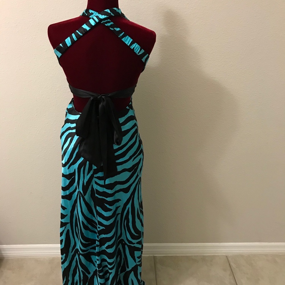 Blue, Tiger Stripped Prom Dress Size 5/6